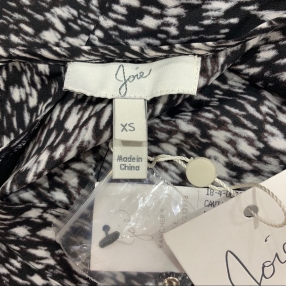 Joie Rancher Cap-Sleeve Printed Blouse - Picture 4 of 5